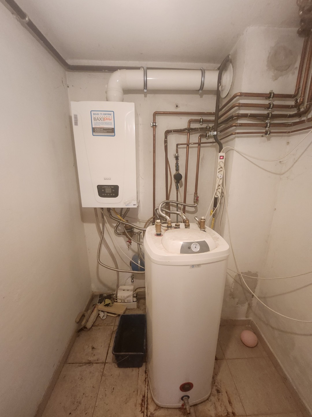 Baxi kazán, tároló és rézcsöves rendszer